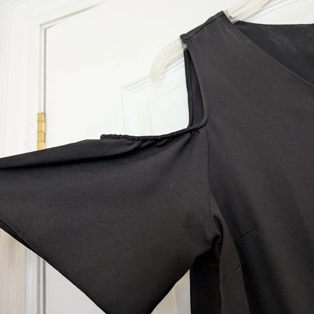 Reitmans Xl Black Jumpsuit With Shoulder Cut Outs - Picture 4 of 9